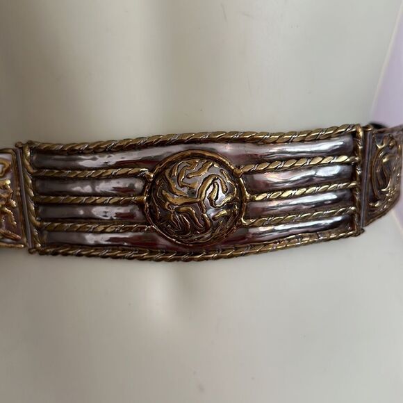 Unique Vintage 80s silver & gold statement belt with black leather band - Picture 3 of 9